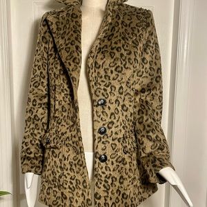 Fabulous Guess Leopard print coat